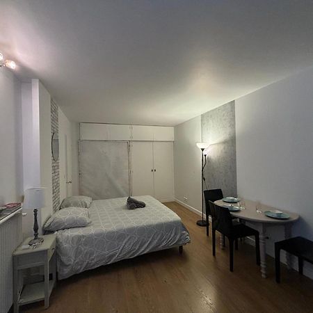 Appartement Des Champs Elysees Parijs Buitenkant foto