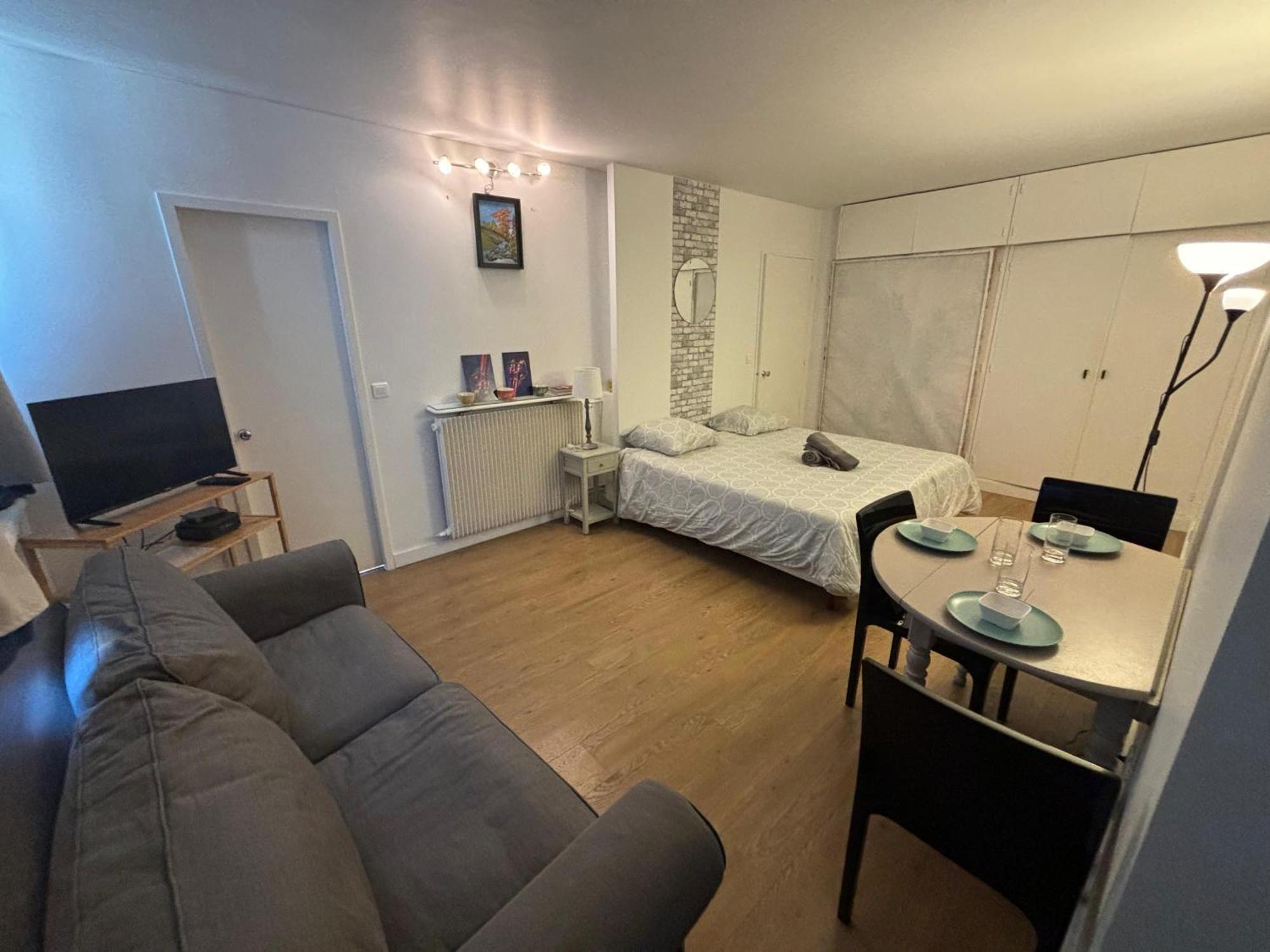 Appartement Des Champs Elysees Parijs Buitenkant foto